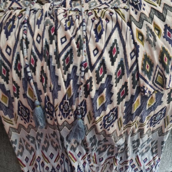 DEMOCRACY Boho Style Top - Picture 3 of 7